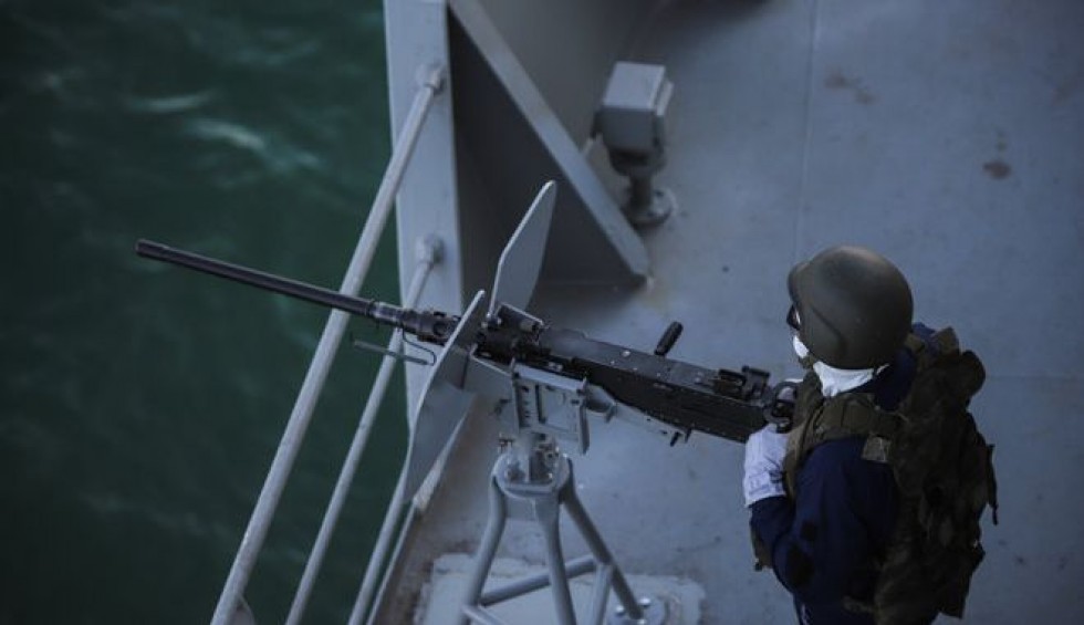 A generic square placeholder image with rounded corners in a figure.