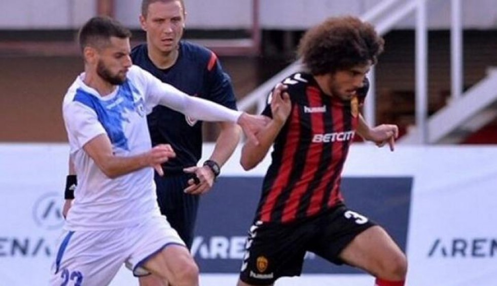 A generic square placeholder image with rounded corners in a figure.