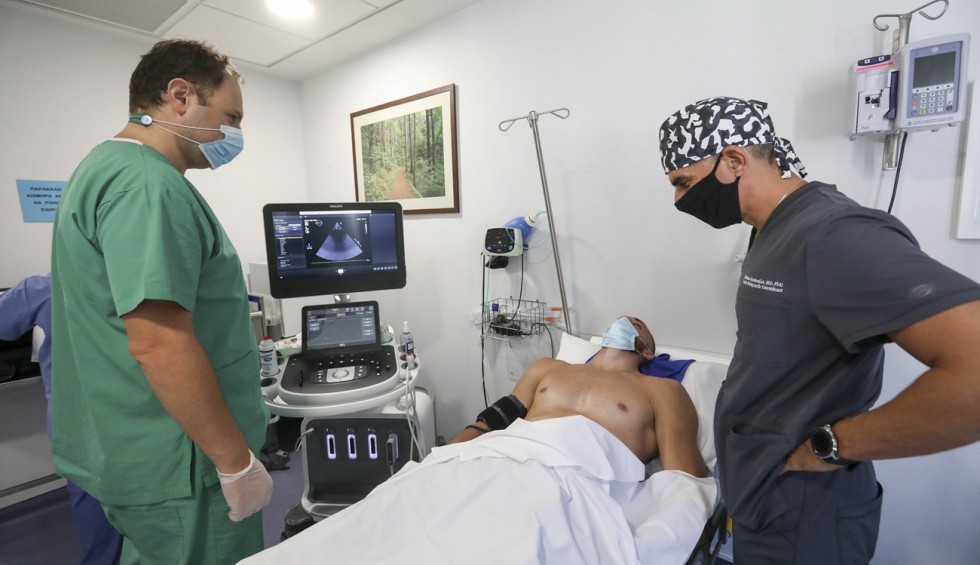 A generic square placeholder image with rounded corners in a figure.