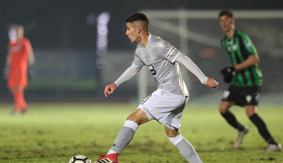 A generic square placeholder image with rounded corners in a figure.