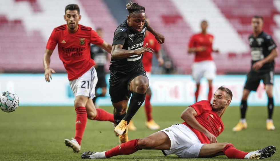 A generic square placeholder image with rounded corners in a figure.