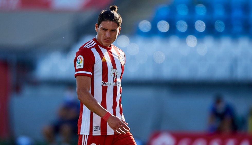 A generic square placeholder image with rounded corners in a figure.