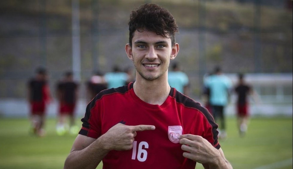 A generic square placeholder image with rounded corners in a figure.