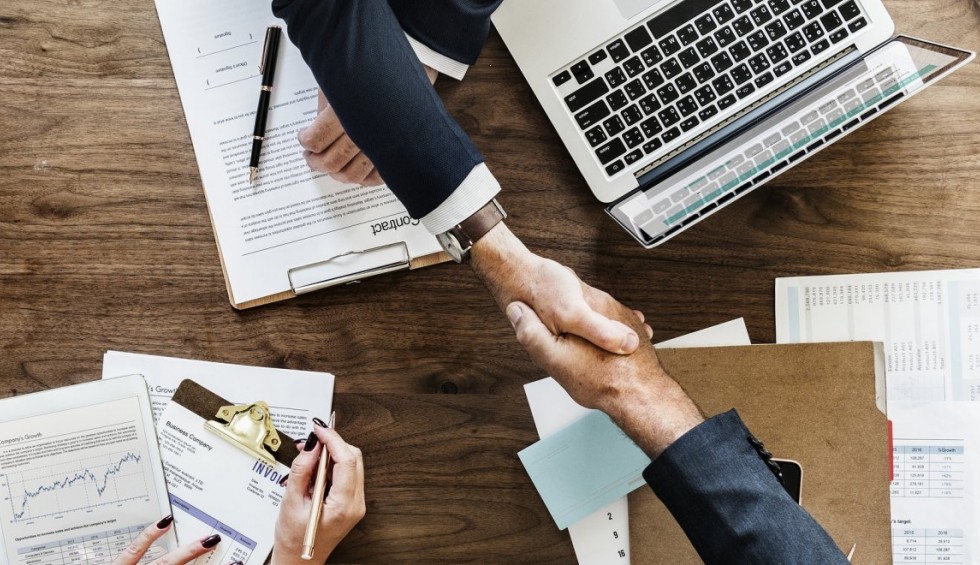 A generic square placeholder image with rounded corners in a figure.