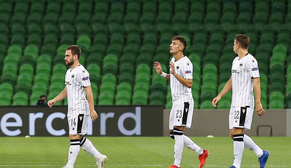 A generic square placeholder image with rounded corners in a figure.