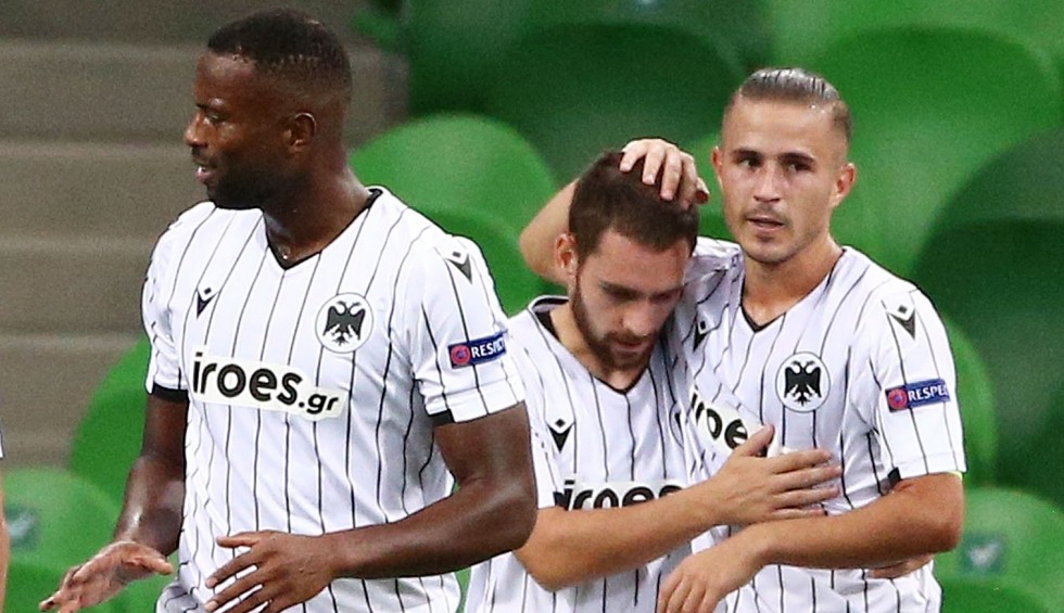 A generic square placeholder image with rounded corners in a figure.