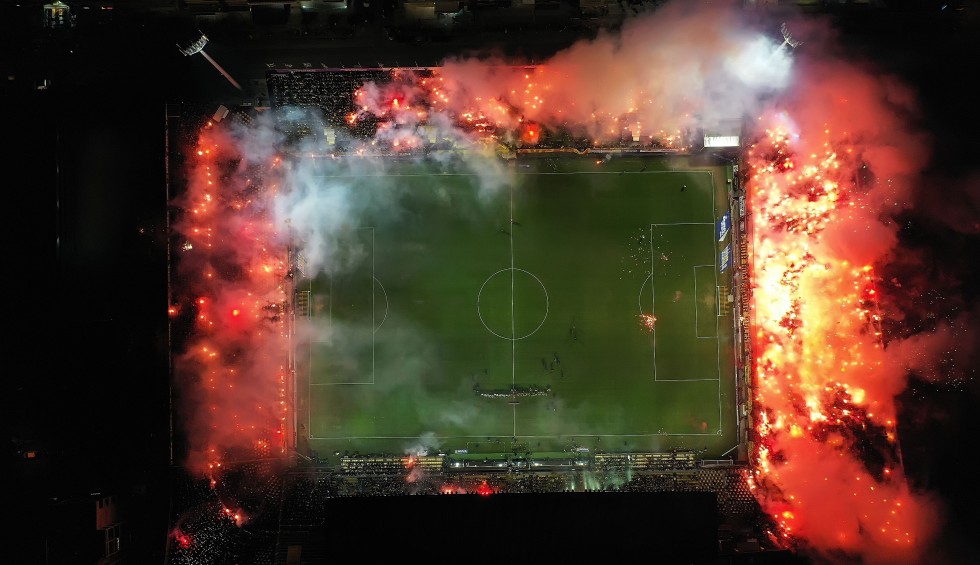 A generic square placeholder image with rounded corners in a figure.