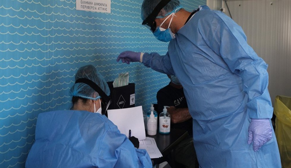 A generic square placeholder image with rounded corners in a figure.