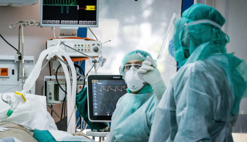 A generic square placeholder image with rounded corners in a figure.