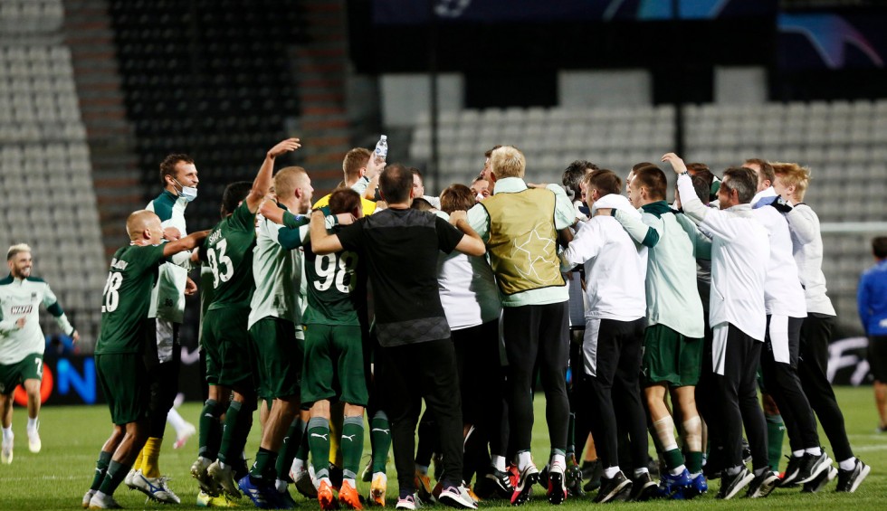 A generic square placeholder image with rounded corners in a figure.