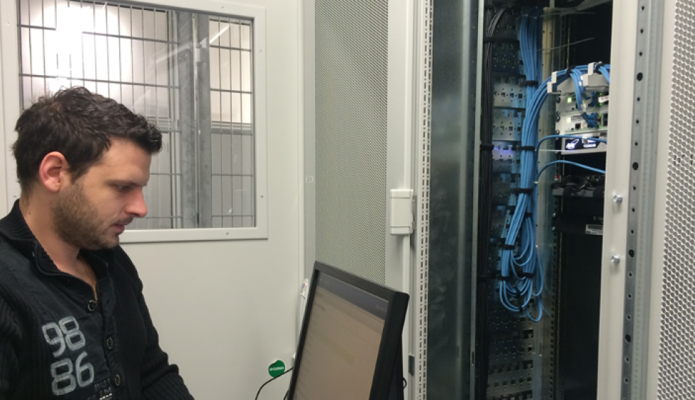 A generic square placeholder image with rounded corners in a figure.