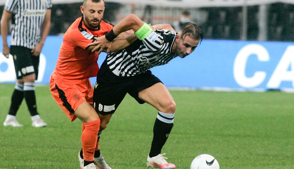 A generic square placeholder image with rounded corners in a figure.