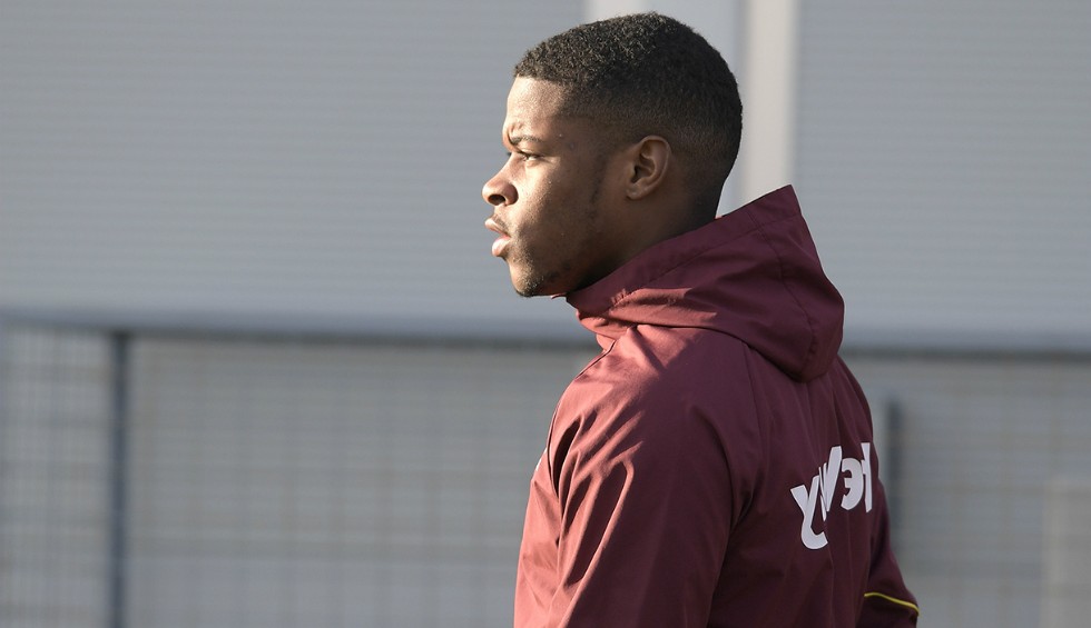 A generic square placeholder image with rounded corners in a figure.