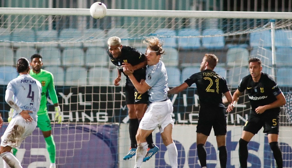 A generic square placeholder image with rounded corners in a figure.