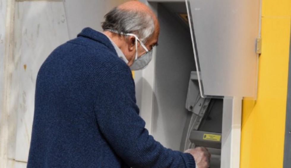 A generic square placeholder image with rounded corners in a figure.