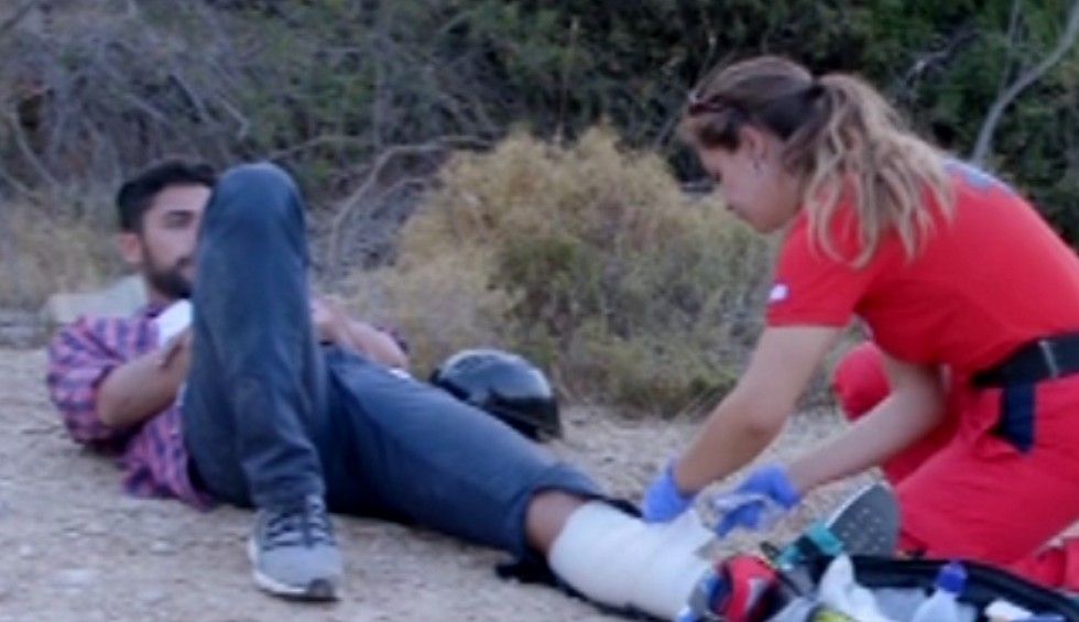 A generic square placeholder image with rounded corners in a figure.