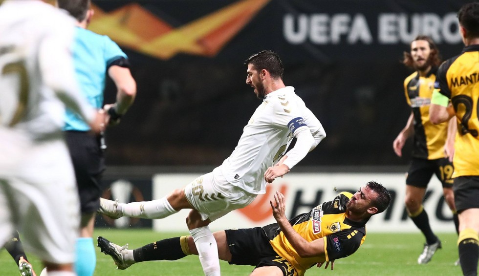 A generic square placeholder image with rounded corners in a figure.