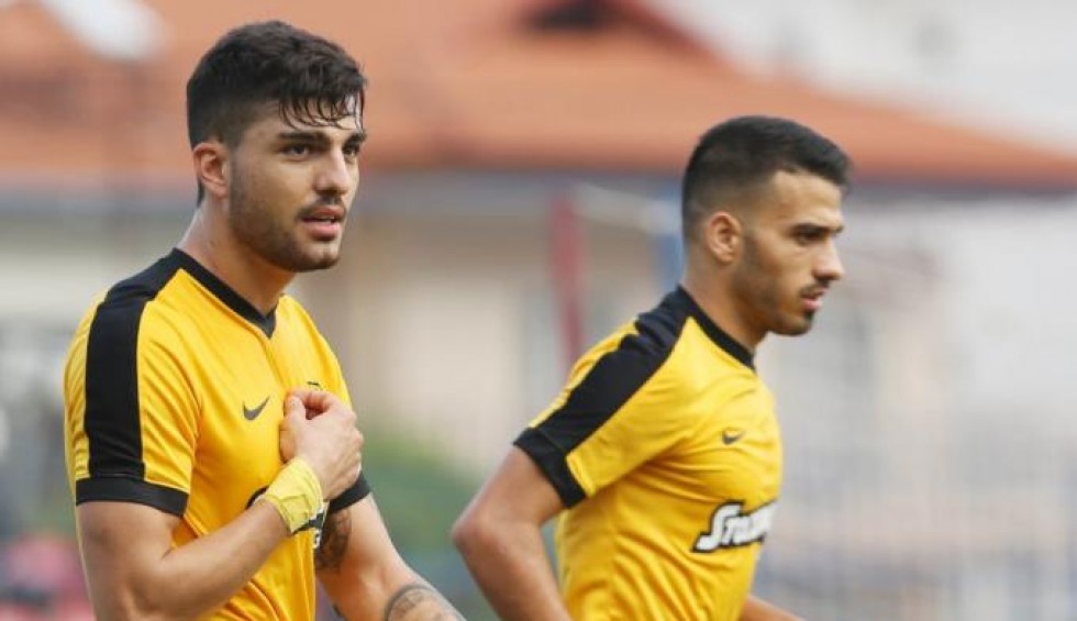 A generic square placeholder image with rounded corners in a figure.