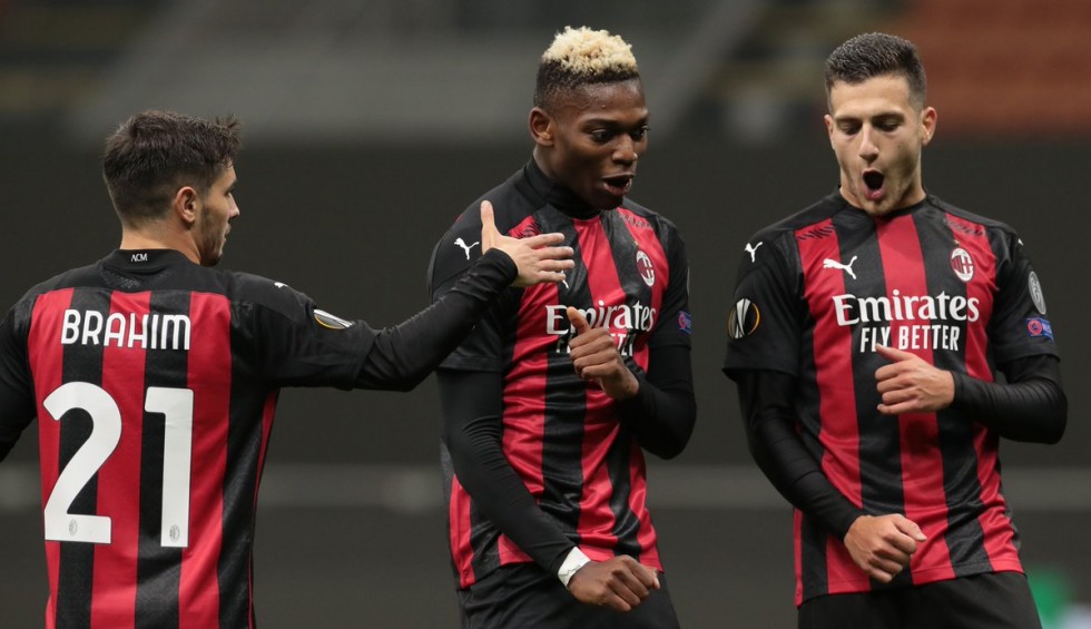 A generic square placeholder image with rounded corners in a figure.