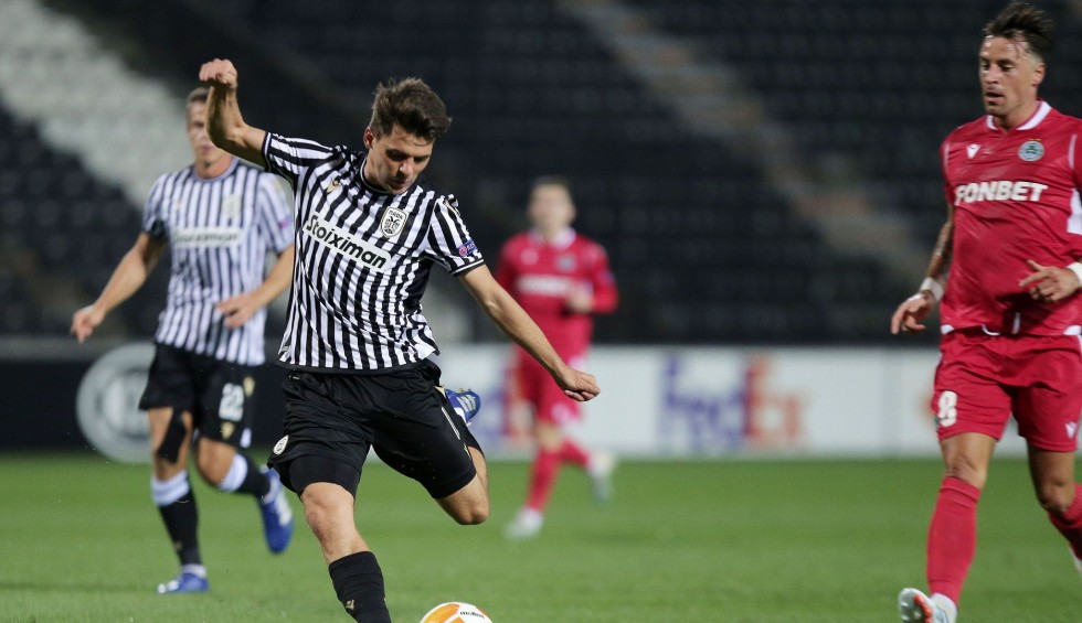 A generic square placeholder image with rounded corners in a figure.