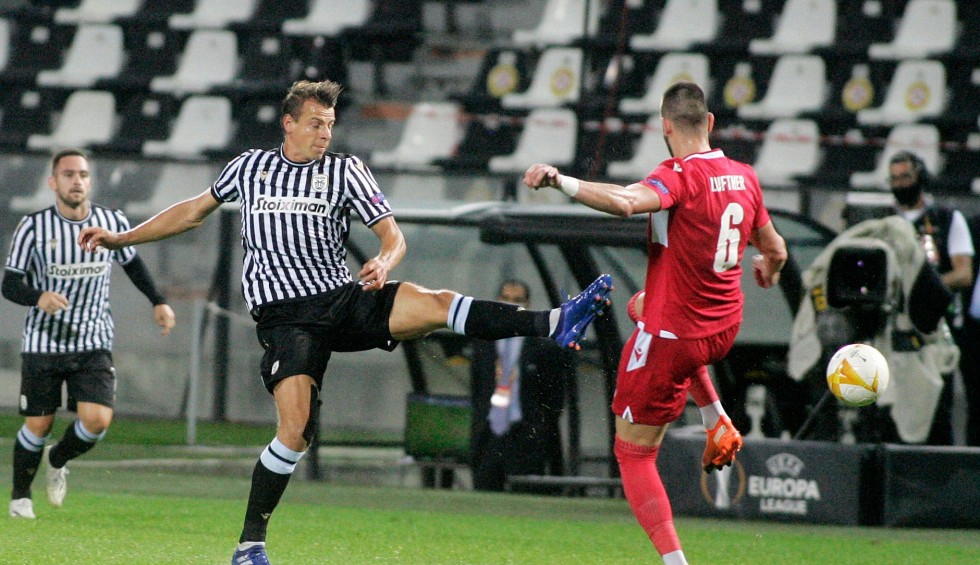 A generic square placeholder image with rounded corners in a figure.