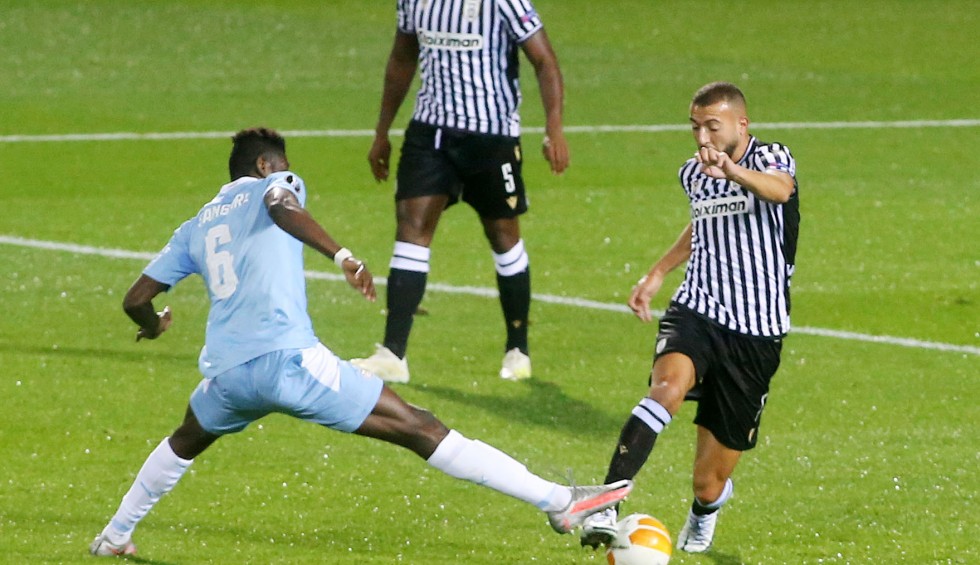 A generic square placeholder image with rounded corners in a figure.