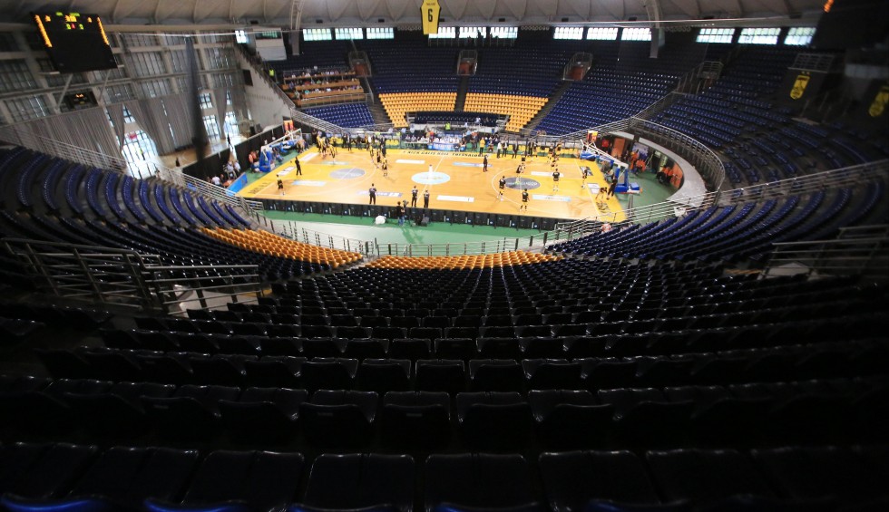 A generic square placeholder image with rounded corners in a figure.