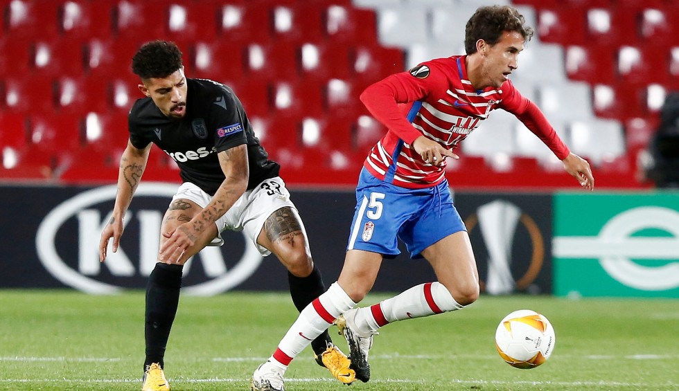 A generic square placeholder image with rounded corners in a figure.