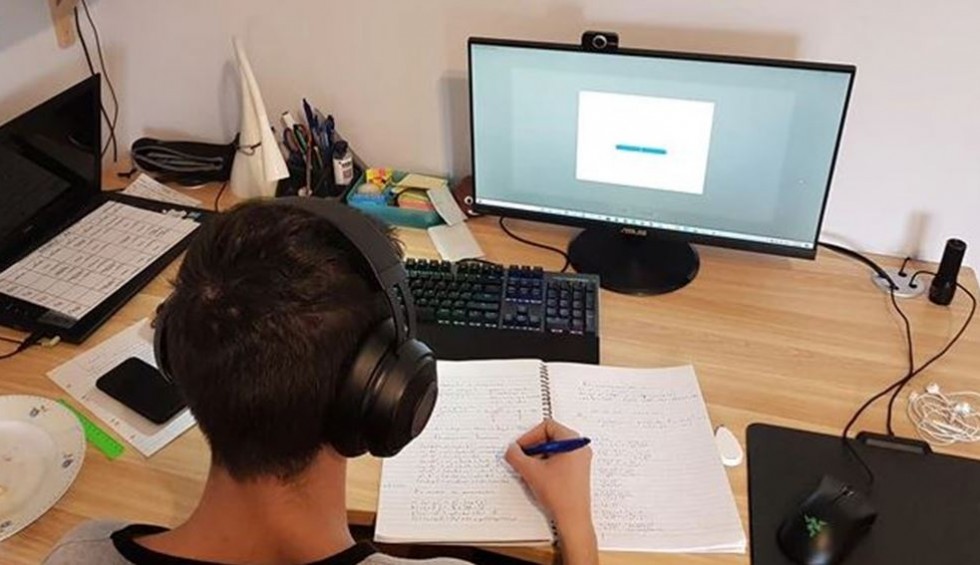 A generic square placeholder image with rounded corners in a figure.