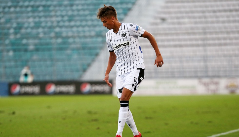 A generic square placeholder image with rounded corners in a figure.