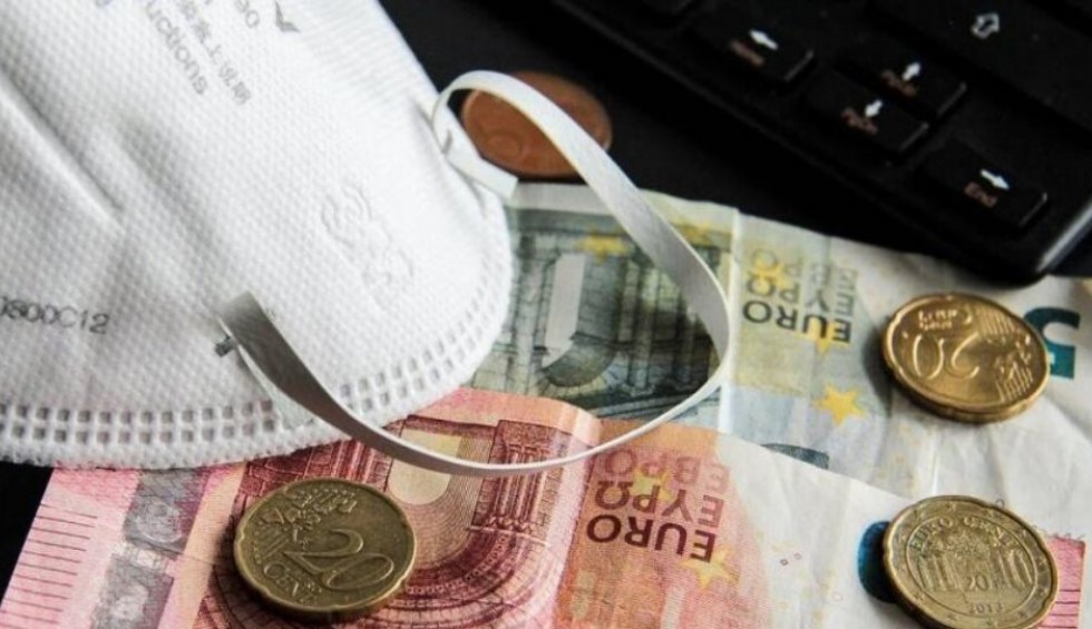 A generic square placeholder image with rounded corners in a figure.