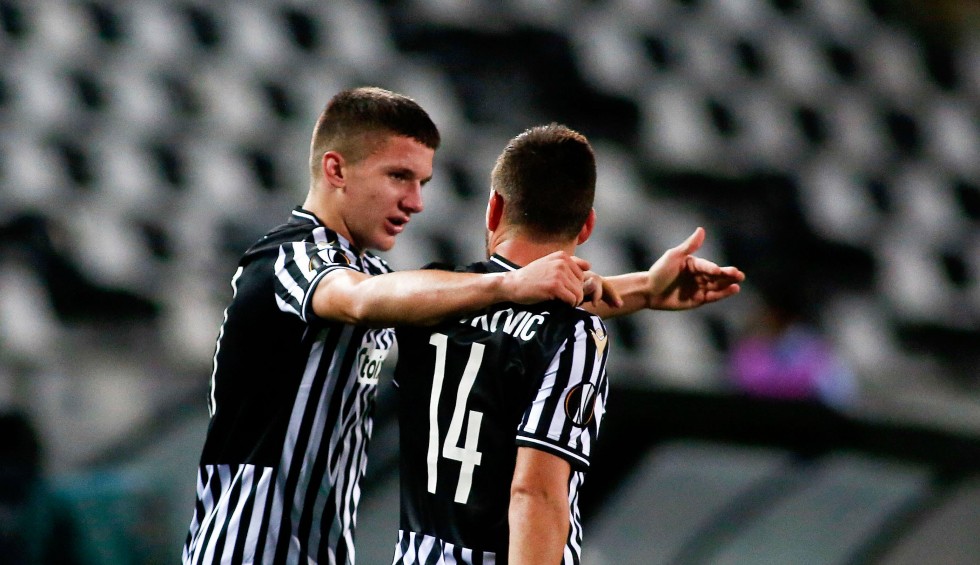 A generic square placeholder image with rounded corners in a figure.