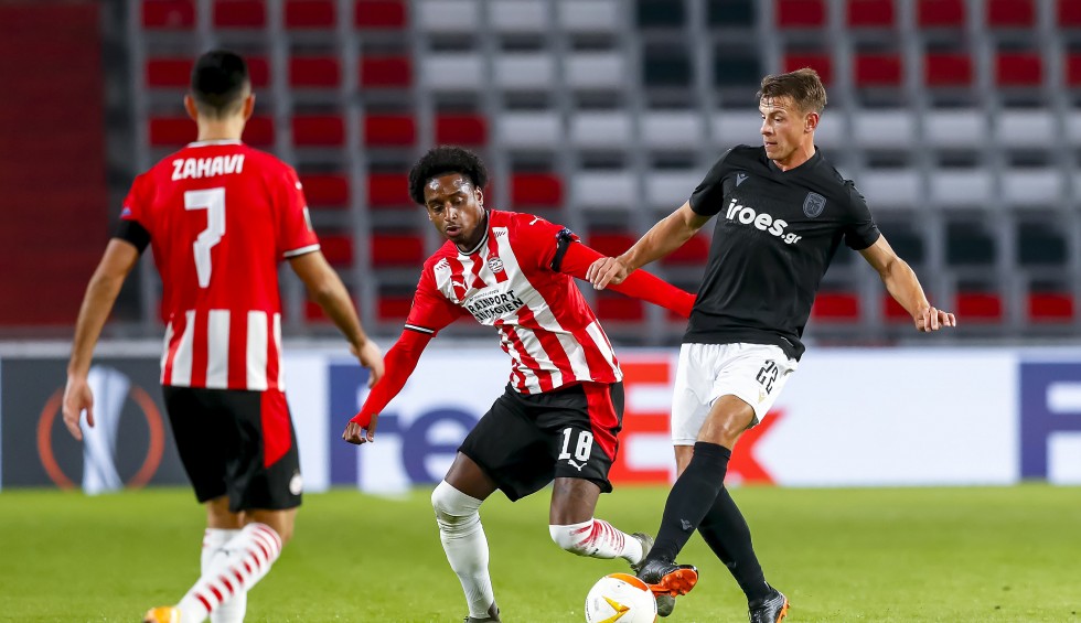 A generic square placeholder image with rounded corners in a figure.