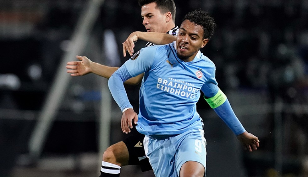 A generic square placeholder image with rounded corners in a figure.