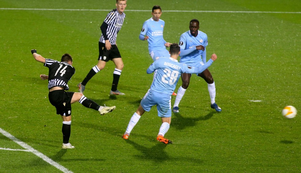 A generic square placeholder image with rounded corners in a figure.