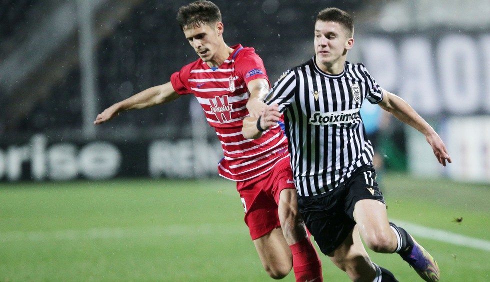 A generic square placeholder image with rounded corners in a figure.