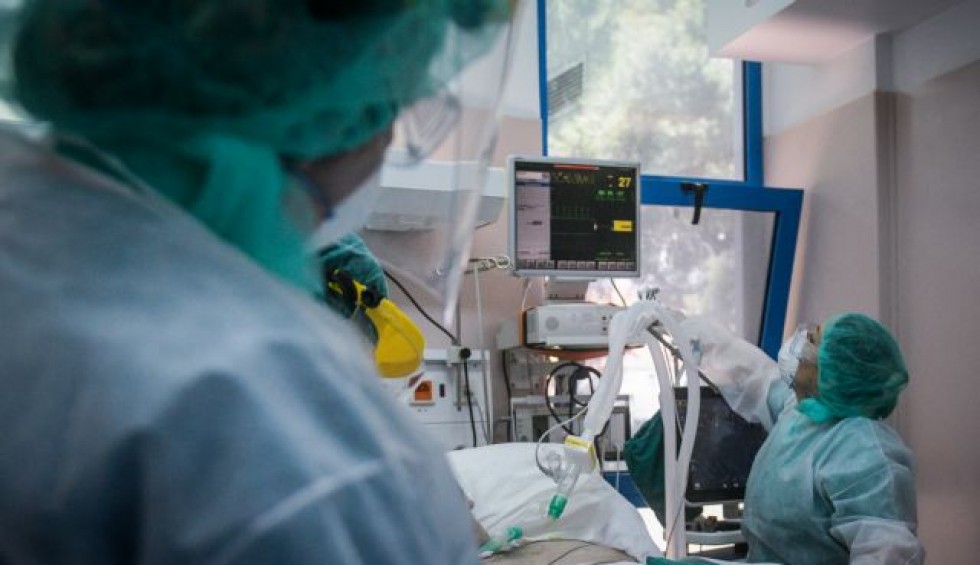 A generic square placeholder image with rounded corners in a figure.