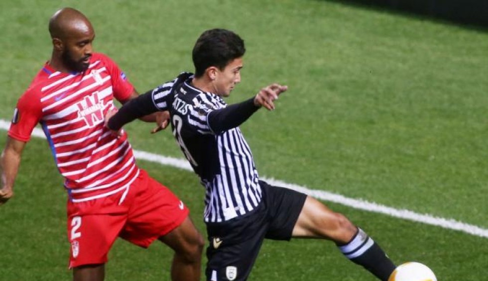 A generic square placeholder image with rounded corners in a figure.