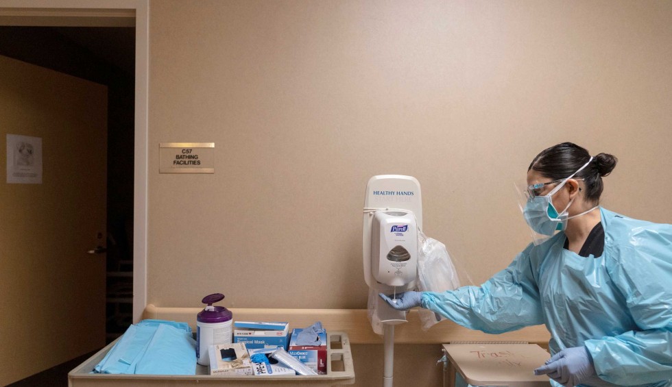 A generic square placeholder image with rounded corners in a figure.