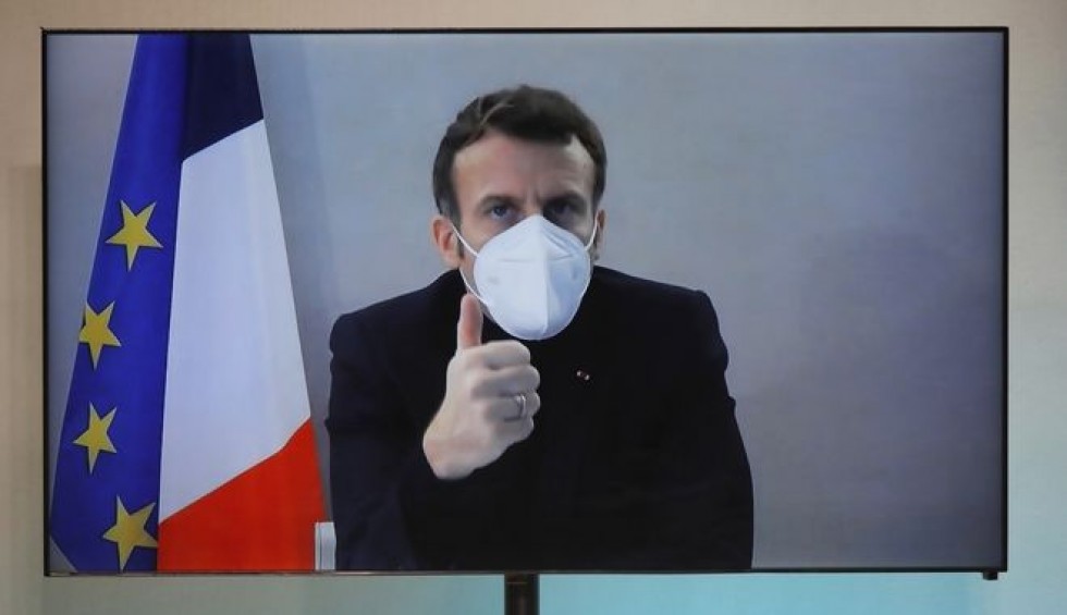 A generic square placeholder image with rounded corners in a figure.