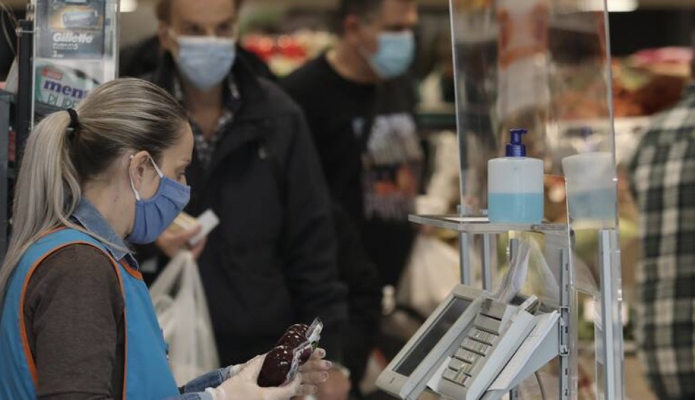 A generic square placeholder image with rounded corners in a figure.