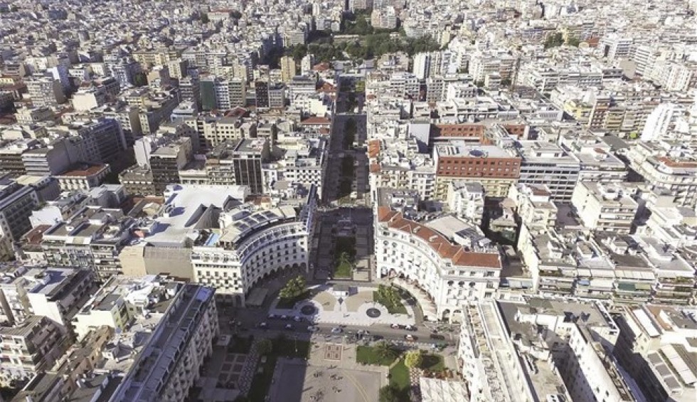 A generic square placeholder image with rounded corners in a figure.