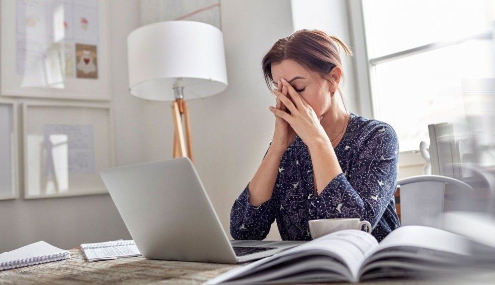 A generic square placeholder image with rounded corners in a figure.