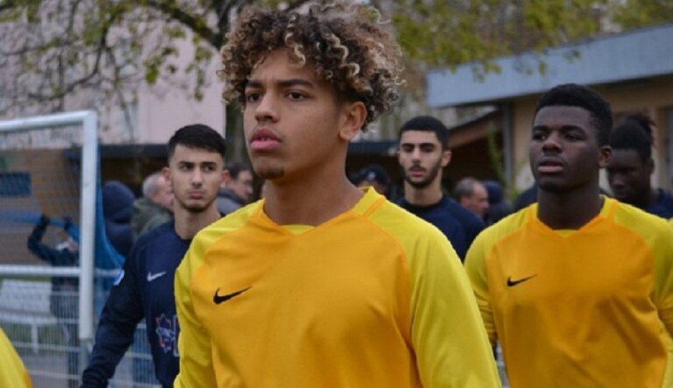 A generic square placeholder image with rounded corners in a figure.