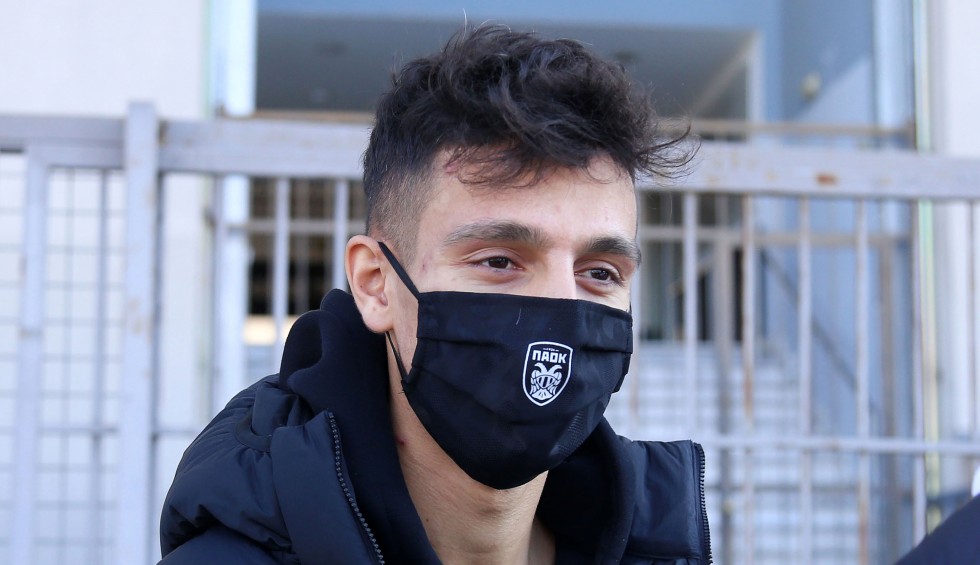 A generic square placeholder image with rounded corners in a figure.