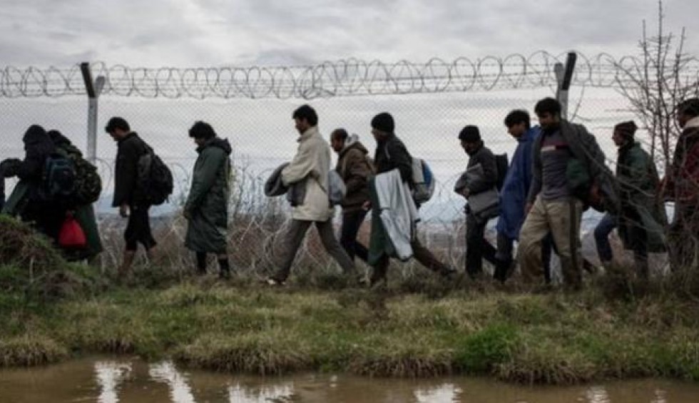 A generic square placeholder image with rounded corners in a figure.