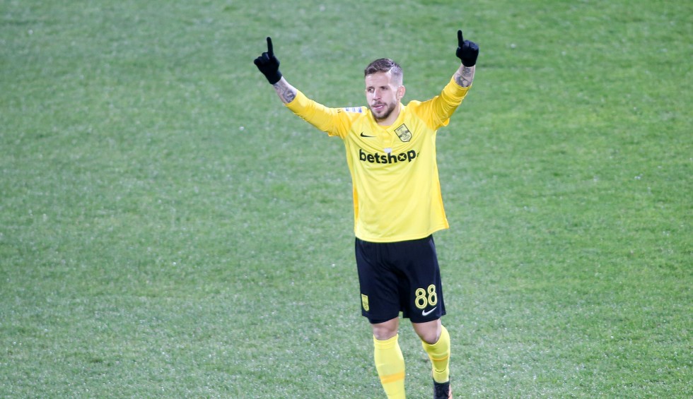 A generic square placeholder image with rounded corners in a figure.