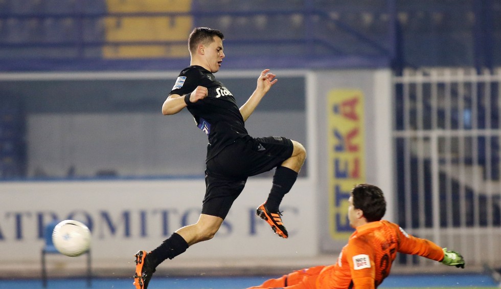 A generic square placeholder image with rounded corners in a figure.