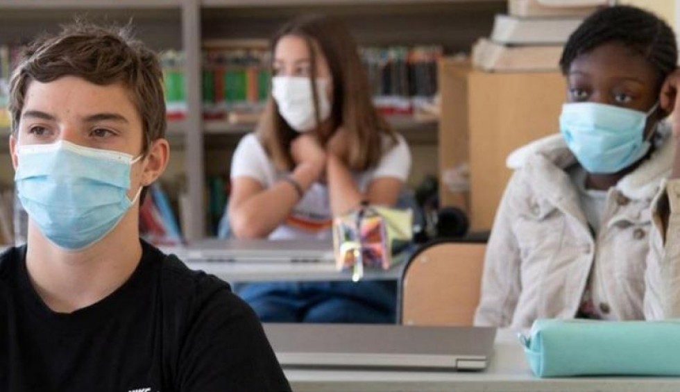 A generic square placeholder image with rounded corners in a figure.