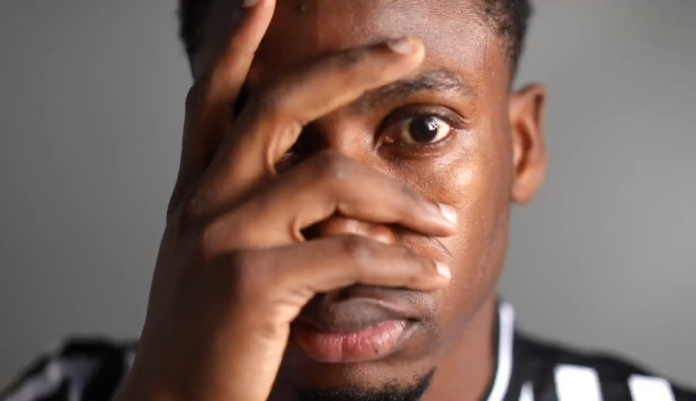 A generic square placeholder image with rounded corners in a figure.